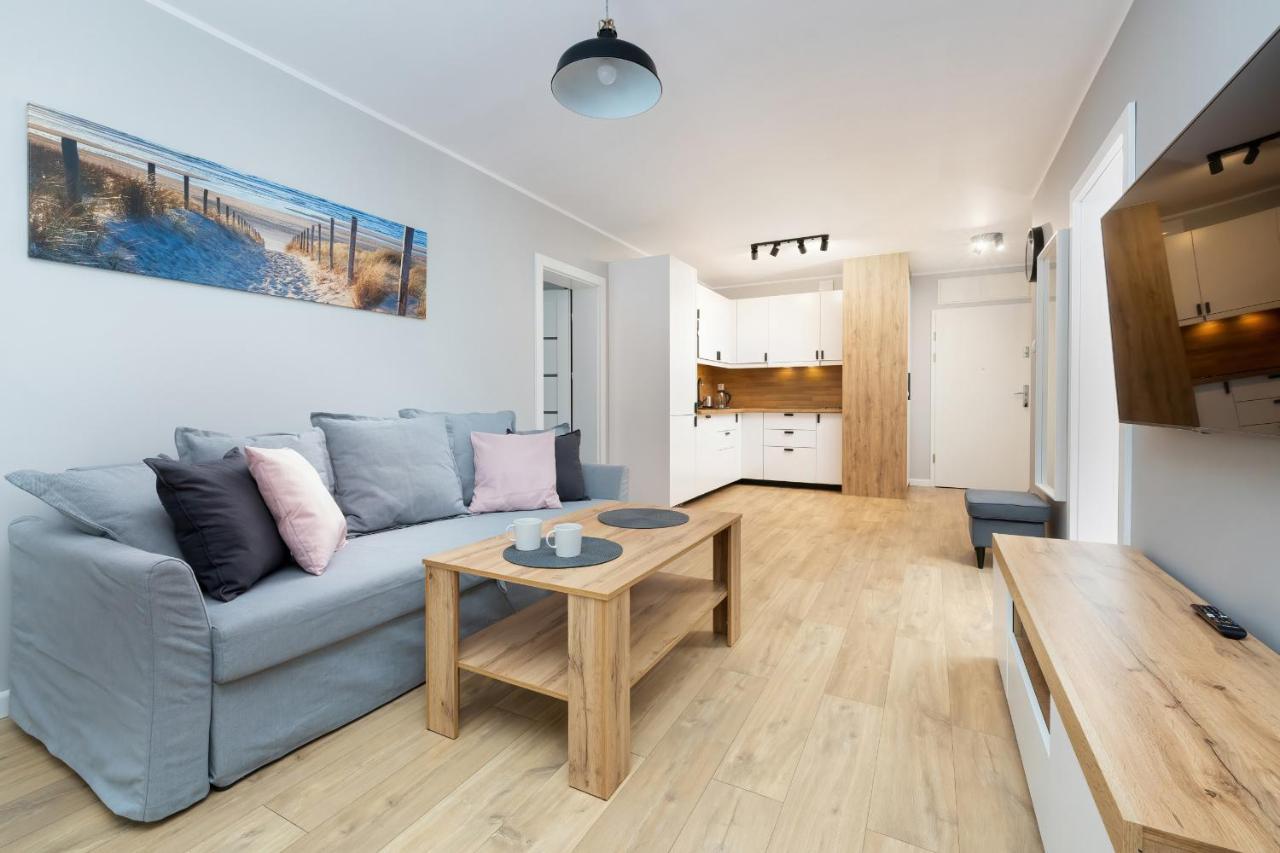 Apartamenty Platany Z Parkingiem By Noclegi Renters โควอบเซก ภายนอก รูปภาพ