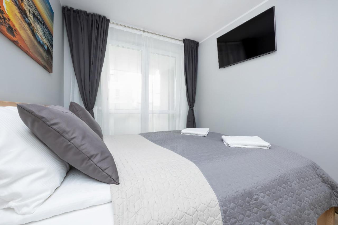 Apartamenty Platany Z Parkingiem By Noclegi Renters โควอบเซก ภายนอก รูปภาพ
