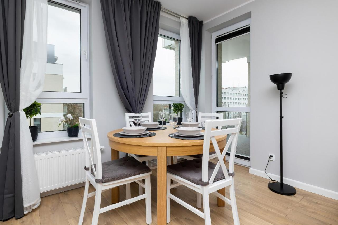 Apartamenty Platany Z Parkingiem By Noclegi Renters โควอบเซก ภายนอก รูปภาพ