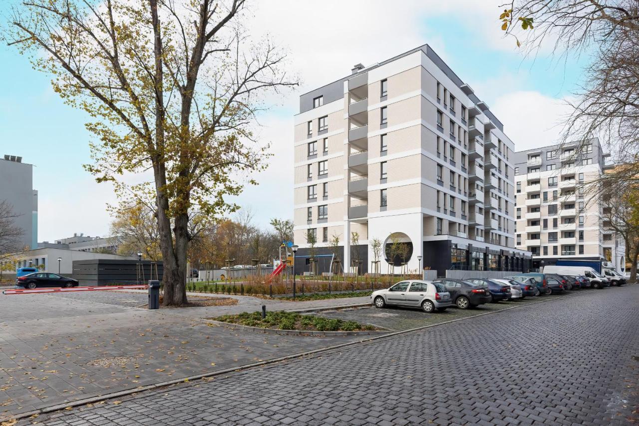 Apartamenty Platany Z Parkingiem By Noclegi Renters โควอบเซก ภายนอก รูปภาพ