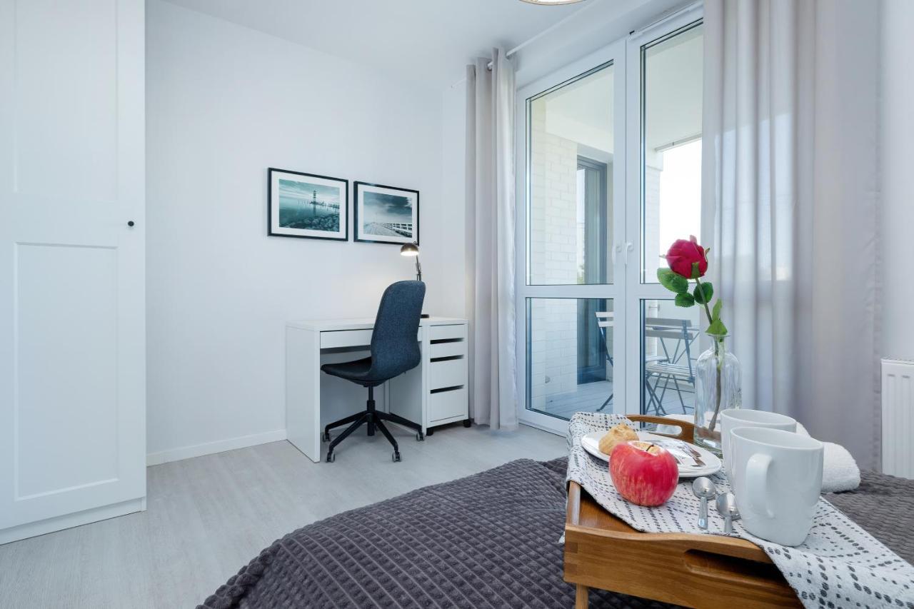 Apartamenty Platany Z Parkingiem By Noclegi Renters โควอบเซก ภายนอก รูปภาพ
